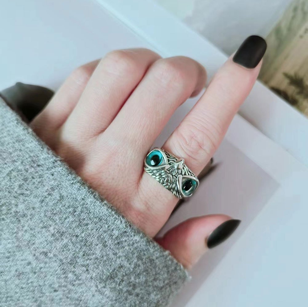 Blue-Eyed Owl Adjustable Ring