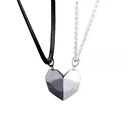 HeartLink™ Couples Magnetic Heart Pendants (2Pcs)